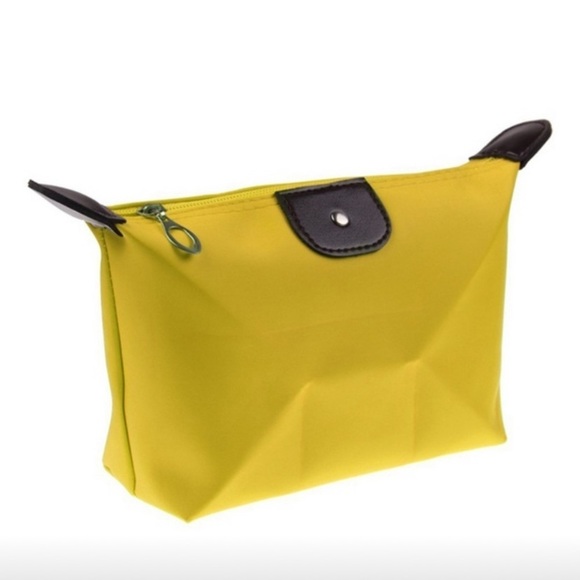 Waterproof cosmetics pouch - Picture 5 of 5